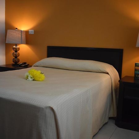 Hotel Miraflores วิลลาเฮอโมซา ภายนอก รูปภาพ