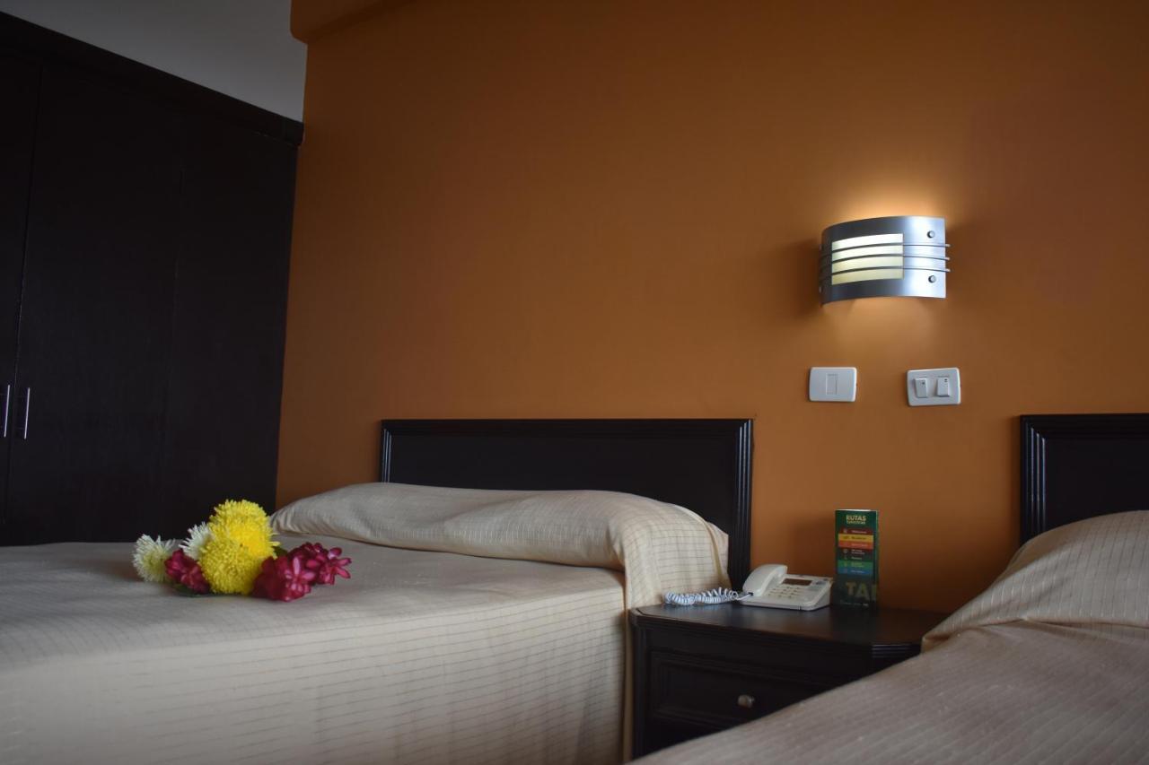 Hotel Miraflores วิลลาเฮอโมซา ภายนอก รูปภาพ