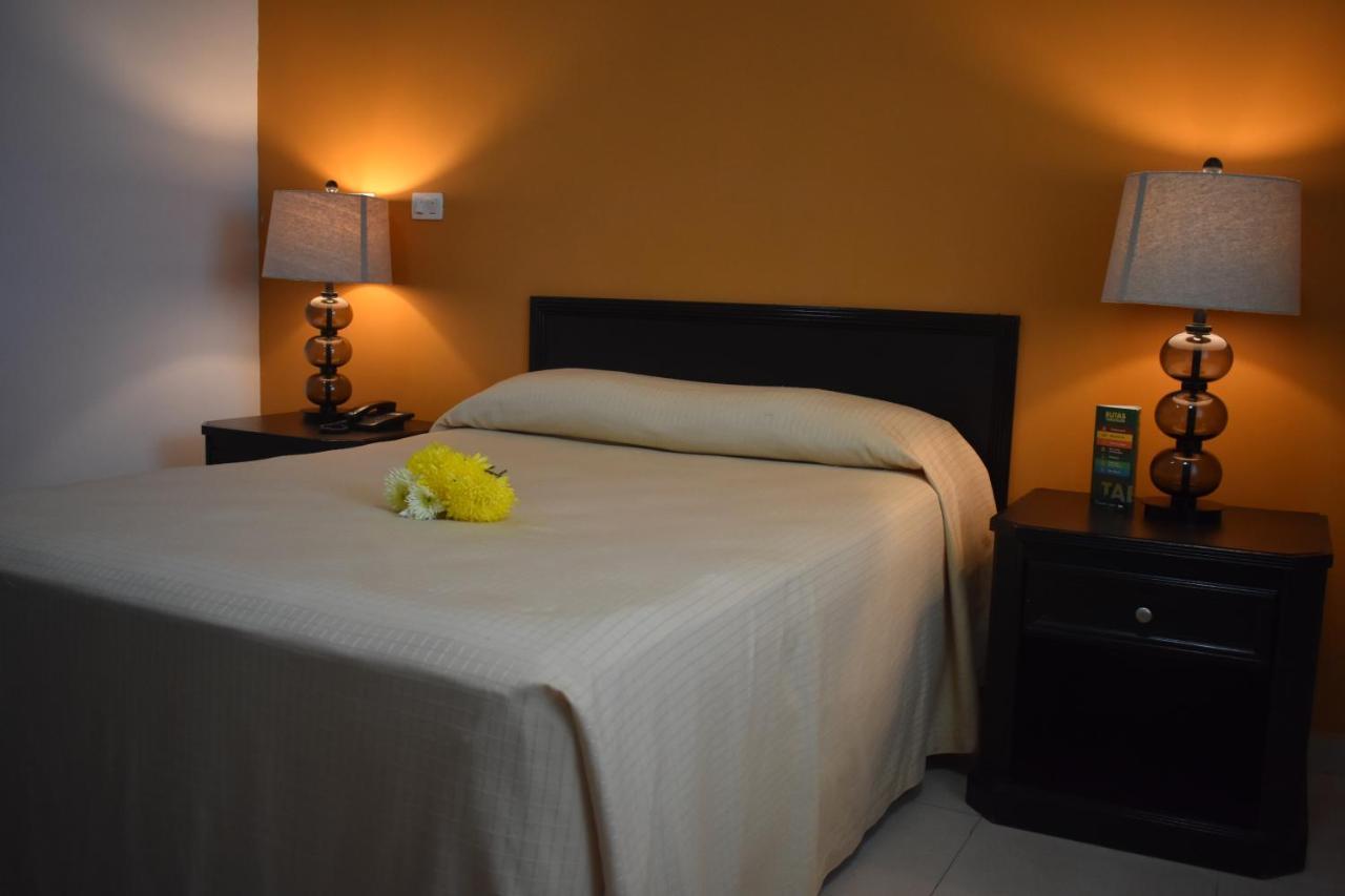 Hotel Miraflores วิลลาเฮอโมซา ภายนอก รูปภาพ