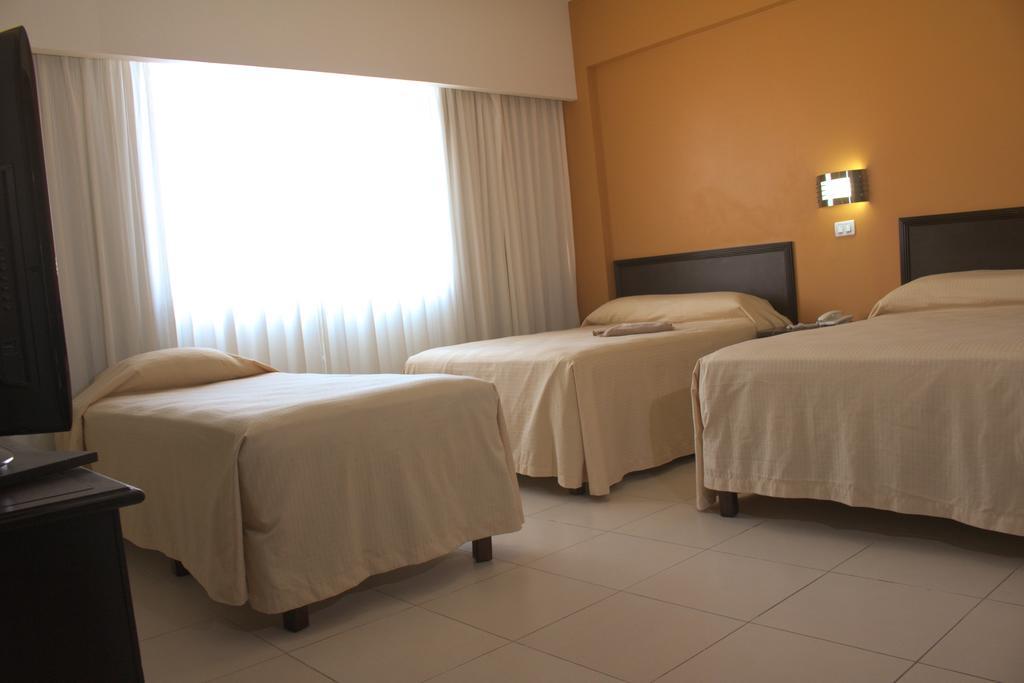 Hotel Miraflores วิลลาเฮอโมซา ภายนอก รูปภาพ