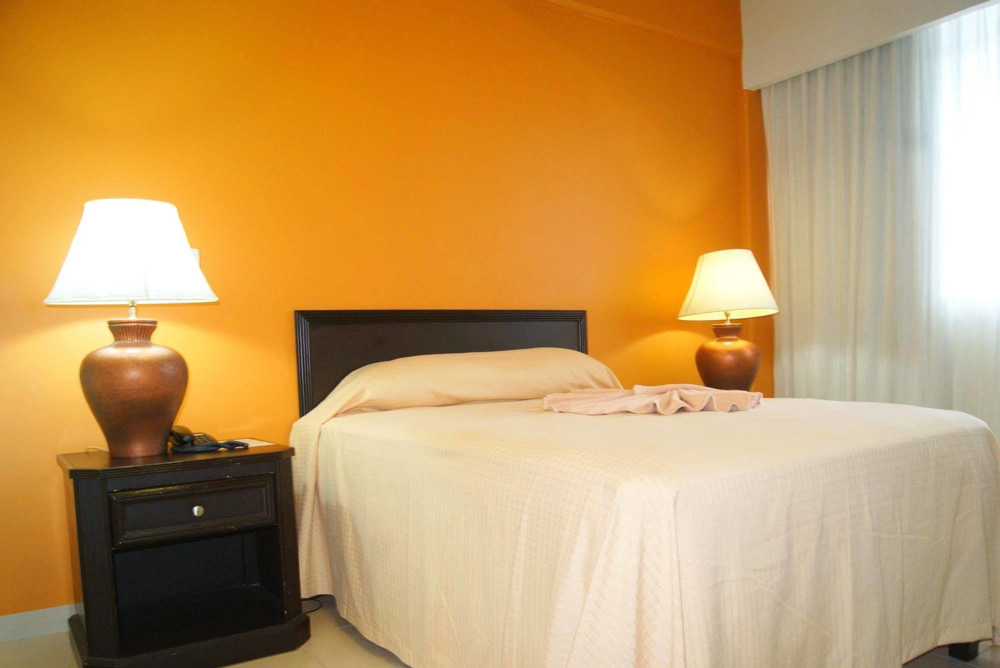 Hotel Miraflores วิลลาเฮอโมซา ภายนอก รูปภาพ